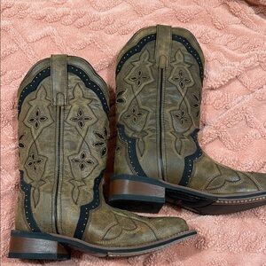 Laredo Women's Bouquet Western Performance Boots - Broad Square Toe size 8